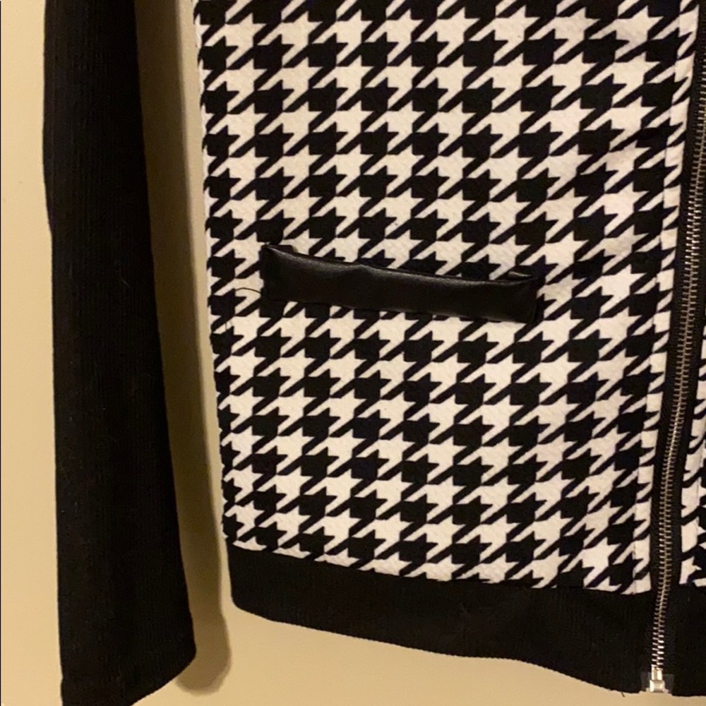 Jacket - Picture 2 of 2
